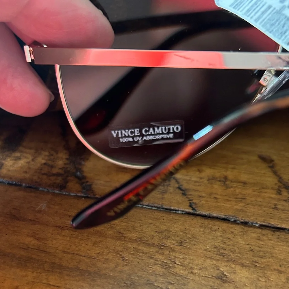 Vince Camuto Men’s‎ gold Aviator Sunglasses with Brown Gradient Lenses